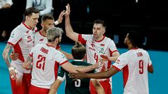 Польша победила команду экс-тренера сборной Украины и вышла в 1/4 финала ЧЕ