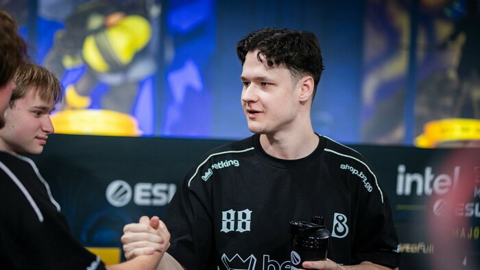 B8 – Luminosity. Logitech G Play Connect. 1/2 фіналу. Дивитись онлайн. LIVE