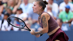 Олейникова вышла в 1/8 финала турнира WTA 500 в Сингапуре