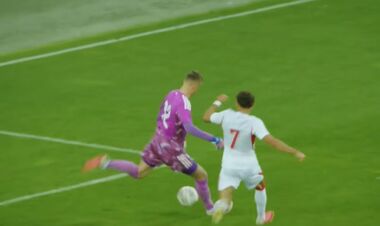 ВИДЕО. Украина U-21 пропустила курьезный гол. Ошибся вратарь Домчак