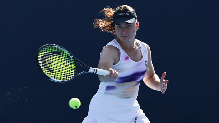 Снигур выбила 20-ю ракетку и пробилась в 1/16 финала WTA 1000 в Пекине