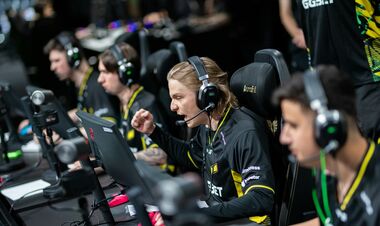 EPL Season 24: NAVI борются за плей-офф, G2 – на грани вылета