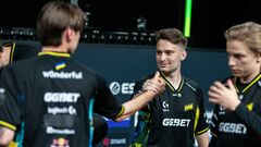 Решающий день группового этапа EPL S24: NAVI сыграют с россиянами