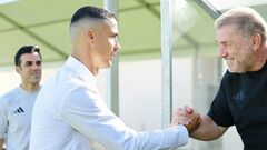 Постекоглу высказался о конфликте Роналду и Жезуша