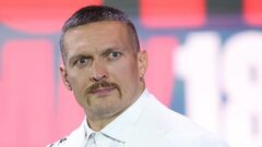 Усик обрав переможця в бою найкращих боксерів сучасності