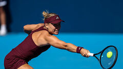 Стародубцева за 3 часа проиграла американке на старте WTA 1000 в Ухане