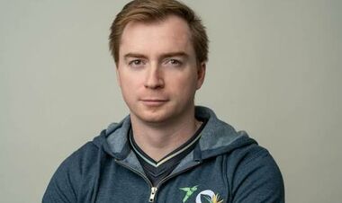 CEO FlyQuest зробив гучну заяву про прибутки від наклейок у CS2