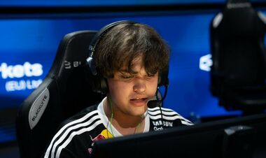 Первые матчи украинца cmtry за Astralis: команда вышла в плей-офф