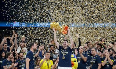 ОФІЦІЙНО. Фенербахче оголосив про відхід чотирьох гравців