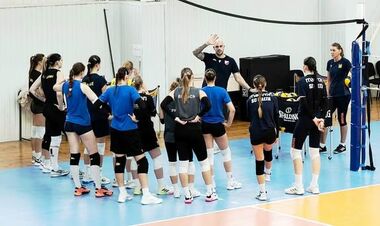 Жіноча збірна України U-20 розпочала підготовку до турніру EEVZA