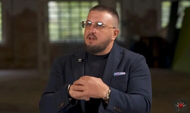 Красюк назвав причину, чому Усик відмовився від усіх титулів