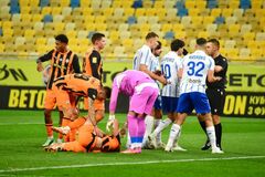 Наказали за эмоции. Шахтер разгромил Динамо в Кубке Украины