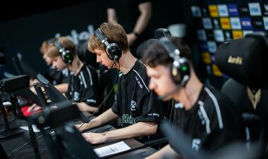 B8 и Inner Circle сразятся за путевку на BLAST Open Porto