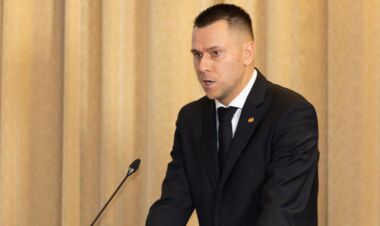 «Поки триває війна». У Литві жорстко відреагували на зняття бану з росіян