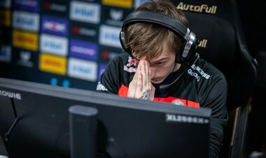 Почему lauNX все еще в запасе FUT? Игрок рассказал о 6 предложениях