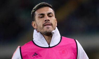 Красная карточка Паредесу после матча с Испанией – ошибка ФИФА