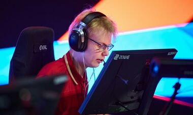 Успех Aurora и провал Astralis: обзор 2-го дня квалификации StarLadder