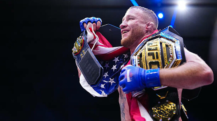 Звездный боец UFC стал лицом букмекерской компании