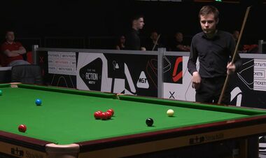 Казаков вышел во 2-й раунд English Open. Ларков проиграл решающий фрейм