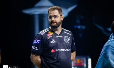 Игрок FalleN раскритиковал новую систему стикеров Valve в CS2