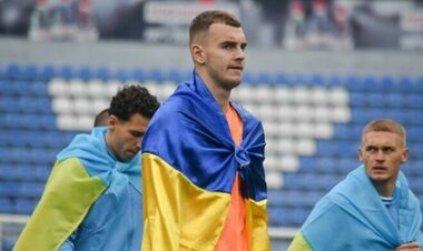 Культовий клуб Іспанії домовився про перехід з українським воротарем