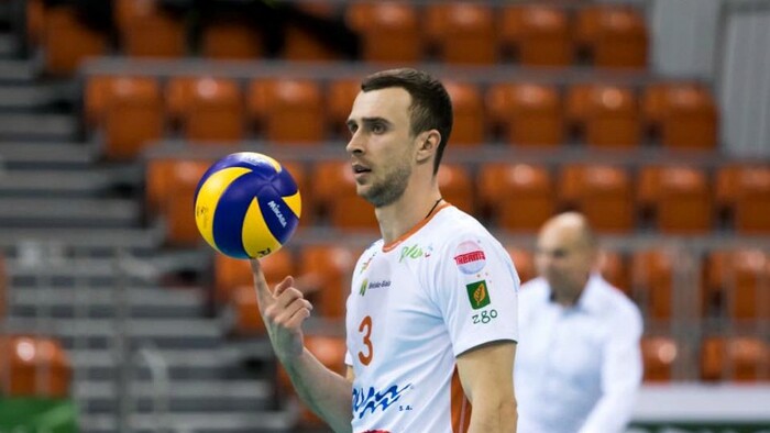 Экс-капитан сборной Украины раскритиковал позорное решение FIVB по россии