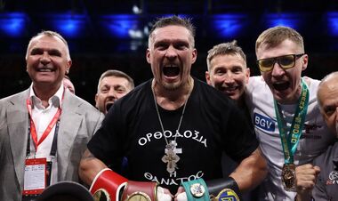 Хргович назвав місце Усика серед найкращих боксерів після втрати поясів
