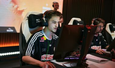 «Отдали до 10 клатчей»: Krabeni о тяжелой победе FUT на EWC по CS2