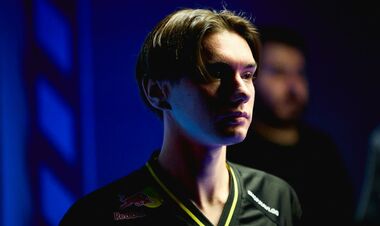 Достойная замена s1mple? Украинец празднует три года в NAVI