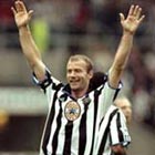 Алан Ширер ушел из футбола чуть раньше – травма вынудила сделать это великого форварда