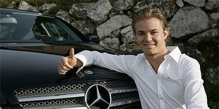 Росберг продлил контракт с Mercedes