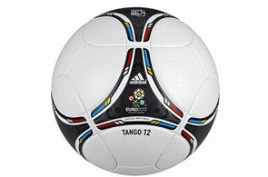 Официальный мяч Евро назовут Танго 12