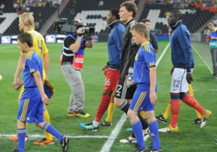 Матч Украина – Франция на Евро-2012 перенесен?