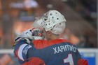 ХАРИТОНОВ: «Давно хотел как Овечкин прыгнуть на стекло»