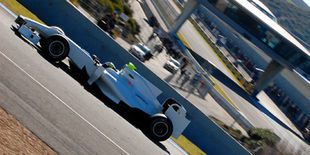 Новый болид HRT готов к прохождению тестов FIA