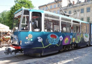 Весь общественный транспорт Львова брендуют к Евро-2012
