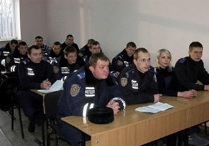 Харьковские милиционеры углубляют знания английского