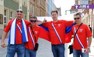 Российские болельщики пройдут маршем в Варшаве