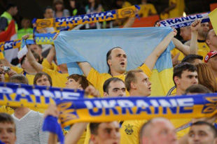 Украинцы верят в победу сборной на ЕВРО