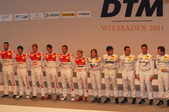 Презентация DTM-2011. Фоторепортаж из Висбадена