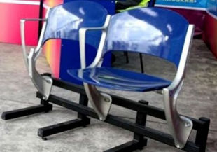 На Олимпийском установили первые 50 сидений