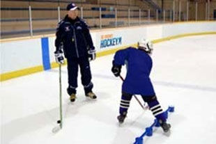 Федерация хоккея Украины ищет тренеров для юных хоккеистов