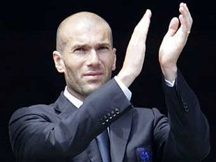Зидан стал директором первой команды Реала