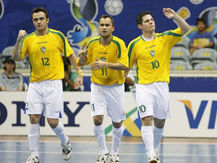 Кто в этот раз бросит вызов Бразилии?