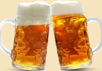 На стадионах Польши разрешили пить пиво