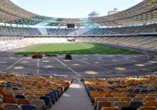 Украинские стадионы Евро-2012 оказались лучше польских