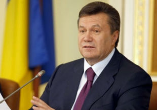 Виктор Янукович поздравил Пидгрушную и Семеренко