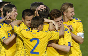 Юношеская сборная Украины приступила к тренировкам в Турции