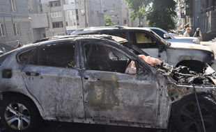 В Днепропетровске сожгли BMW Олейника + ФОТО
