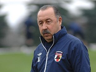 Валерий Газзаев покинул пост главного тренера Алании